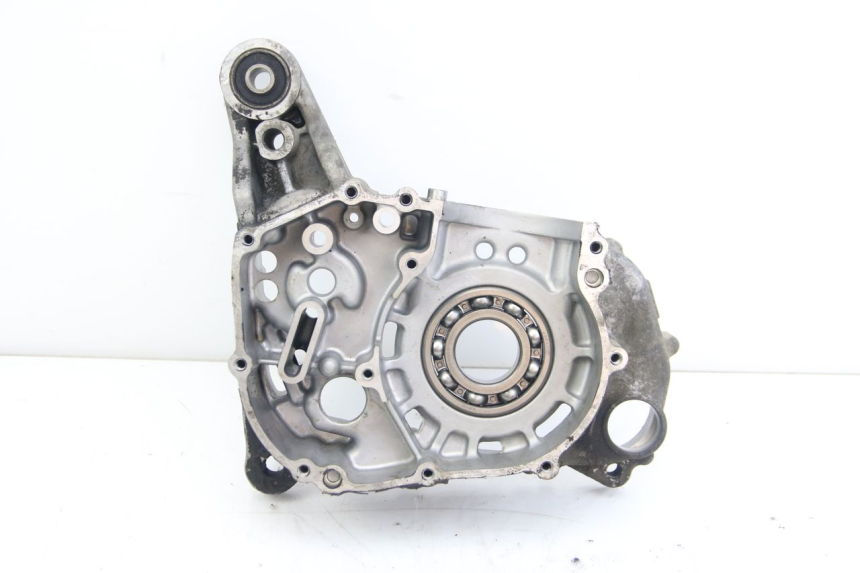 photo de ENGINE LOWER CASING SUZUKI SIXTEEN 125 (2008 - 2010) - Spare part profile view