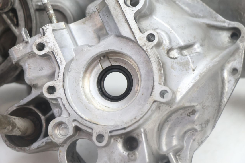 photo de ENGINE CRANKCASE YAMAHA SLIDER 50 (1999 - 2004) - Surface and material condition