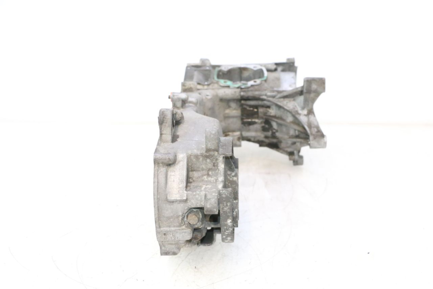 photo de ENGINE LOWER CASING PEUGEOT SPEEDFIGHT LC 50 (1996 - 2002) - Additional view of the item