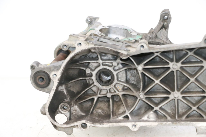 photo de ENGINE LOWER CASING PEUGEOT SPEEDFIGHT LC 50 (1996 - 2002) - Supplementary product photo