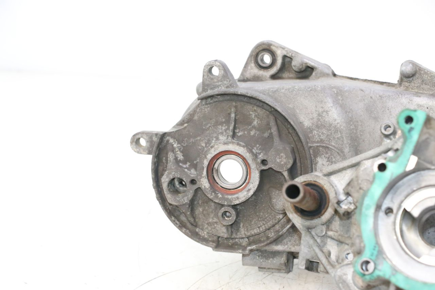 photo de ENGINE LOWER CASING PEUGEOT SPEEDFIGHT LC 50 (1996 - 2002) - Alternative perspective