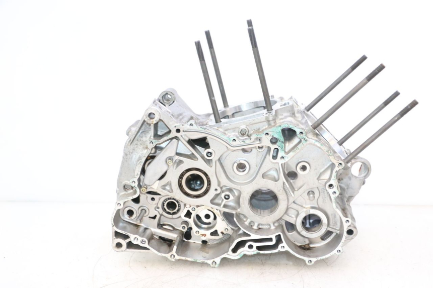 photo de ENGINE CRANKCASE CAN-AM SPYDER RS 1000 (2008 - 2012) - Main view