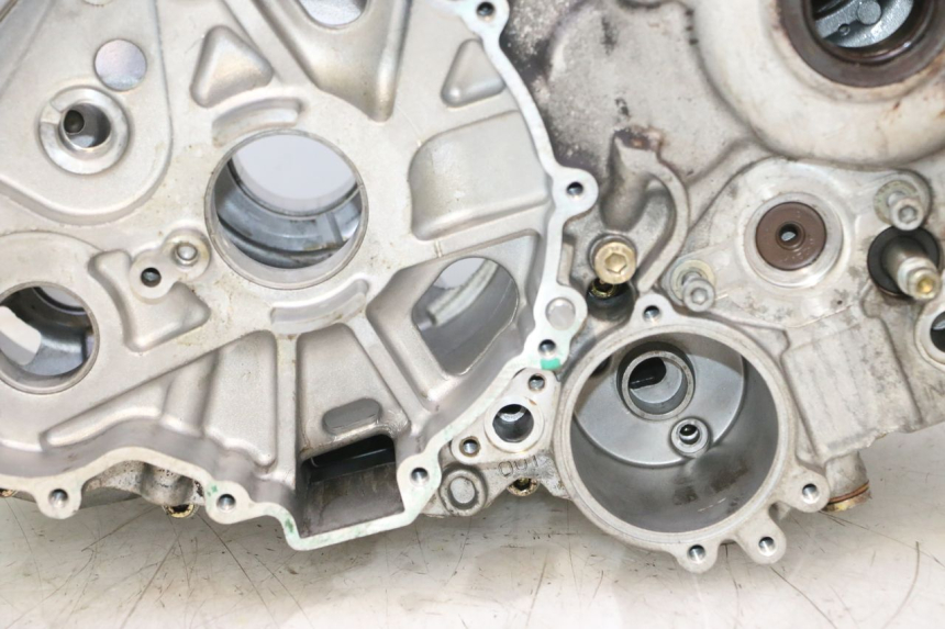 photo de ENGINE CRANKCASE CAN-AM SPYDER RS 1000 (2008 - 2012) - Main view