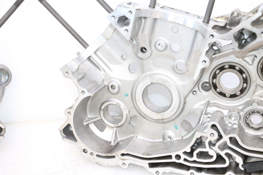 photo de ENGINE CRANKCASE CAN-AM SPYDER RS 1000 (2008 - 2012) - Fixing points details