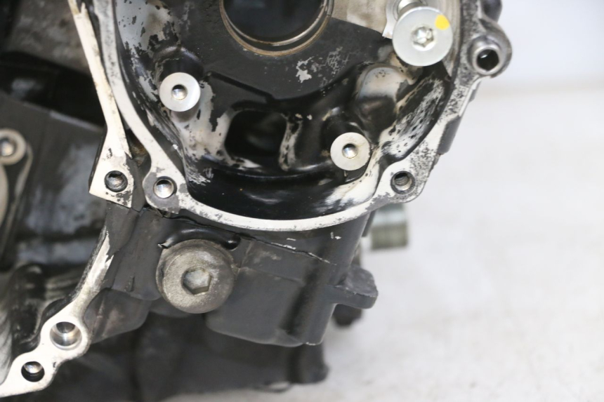 photo de ENGINE CRANKCASE SUZUKI GSR 750 (2011 - 2017) - Component detail