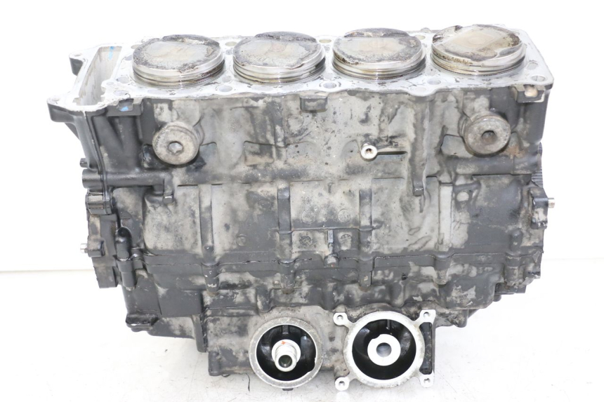 photo de ENGINE CRANKCASE SUZUKI GSR 750 (2011 - 2017) - Distinctive features