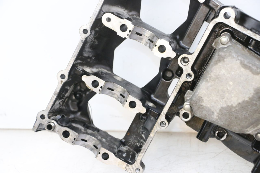 photo de ENGINE CRANKCASE SUZUKI GSR 750 (2011 - 2017) - Zoom on usage condition