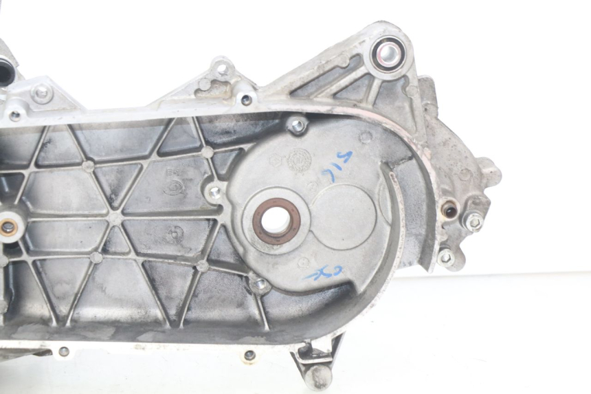 photo de ENGINE BOTTOM CASE APRILIA SXR 50 (2021 - 2023) - Surface and material condition