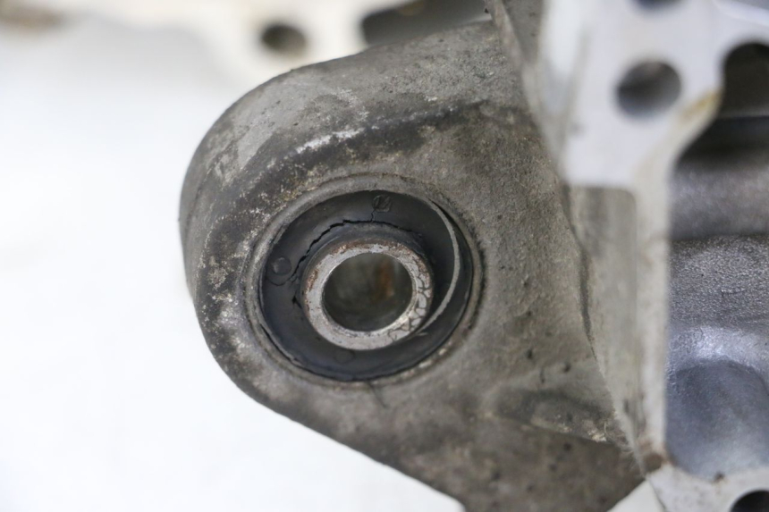 photo de ENGINE LOWER CASING SYM ORBIT III 3 4T 50 (2018 - 2021) - Alternative angle