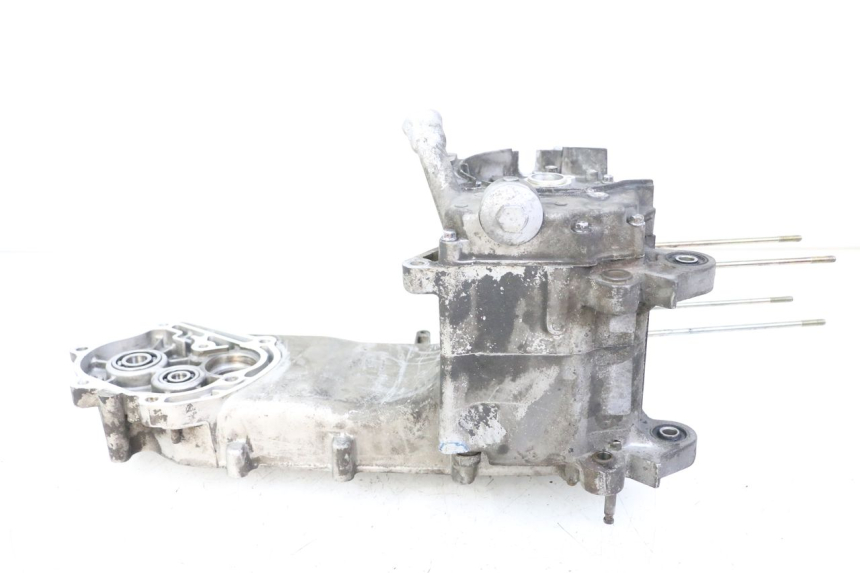 photo de ENGINE LOWER CASING SYM ORBIT III 3 4T 50 (2018 - 2021) - Alternative perspective