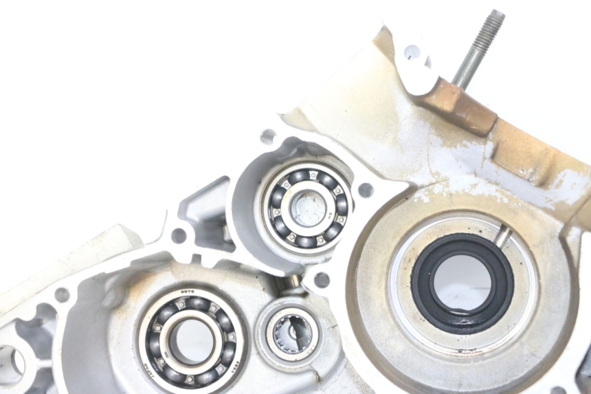 photo de ENGINE LOWER CASING YAMAHA TDR DELTABOX 125 (1997 - 2003) - Spare part profile view