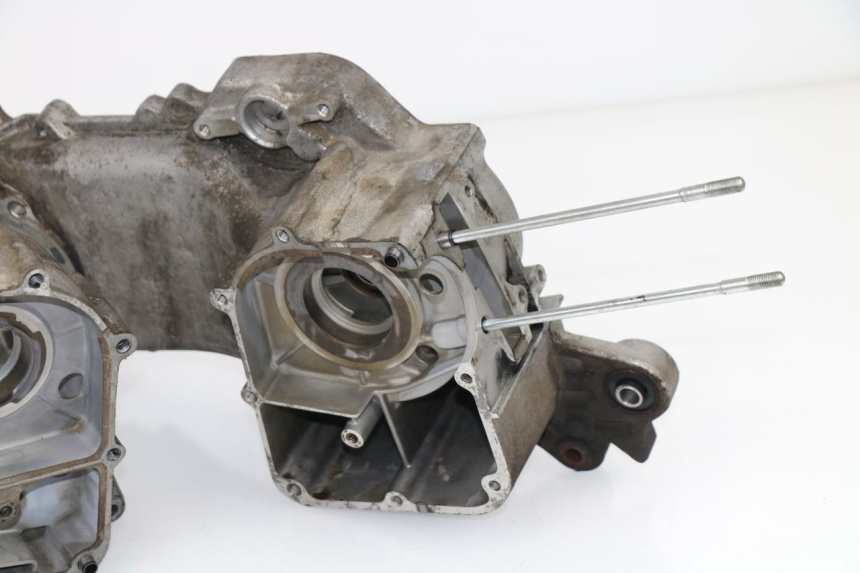 photo de ENGINE CRANKCASE BAOTIAN TRAVEL SPIRIT 50 (2010 - 2012) - Checked used part