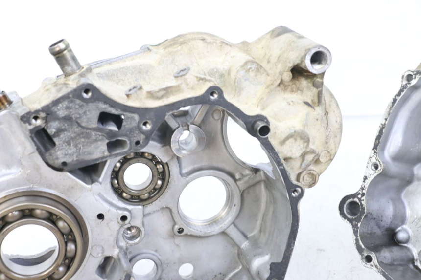 photo de ENGINE LOWER CASING HONDA TRX 300 (1988 - 2000) - Alternative perspective