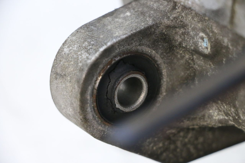 photo de ENGINE LOWER CASING PEUGEOT TWEET 4T 50 (2018 - 2022) - Alternative perspective