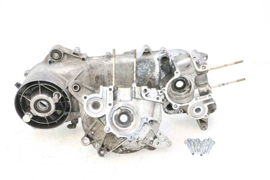 photo de ENGINE CRANKCASE PIAGGIO TYPHOON 50 (2000 - 2009) - Zoom on usage condition