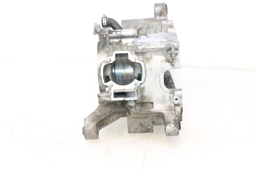 photo de ENGINE CRANKCASE PIAGGIO TYPHOON 50 (2000 - 2009) - Alternative perspective