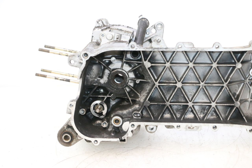 photo de ENGINE CRANKCASE PIAGGIO TYPHOON 50 (2000 - 2009) - Fixing points details