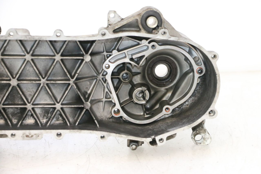 photo de ENGINE CRANKCASE PIAGGIO TYPHOON 50 (2000 - 2009) - Surface and material condition
