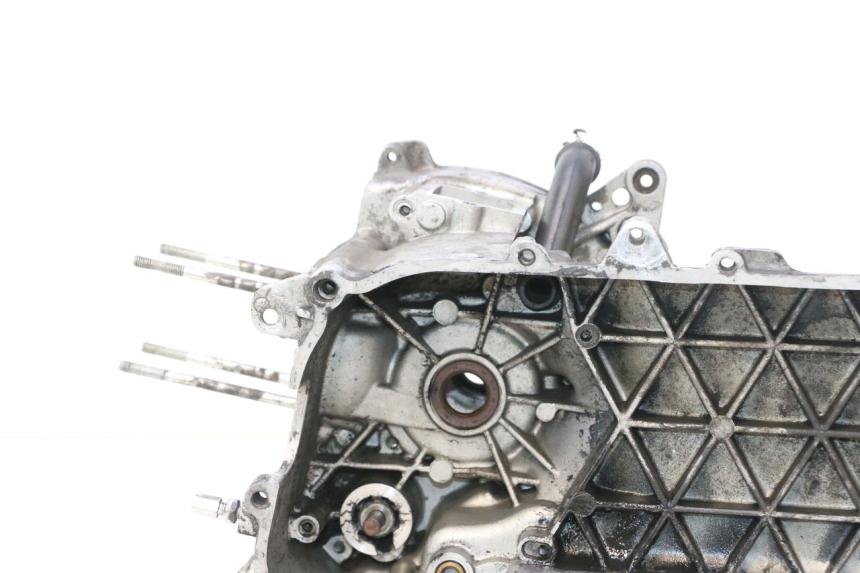 photo de ENGINE CRANKCASE PIAGGIO VESPA PRIMAVERA 2T 50 (2013 - 2018) - Additional view of the item