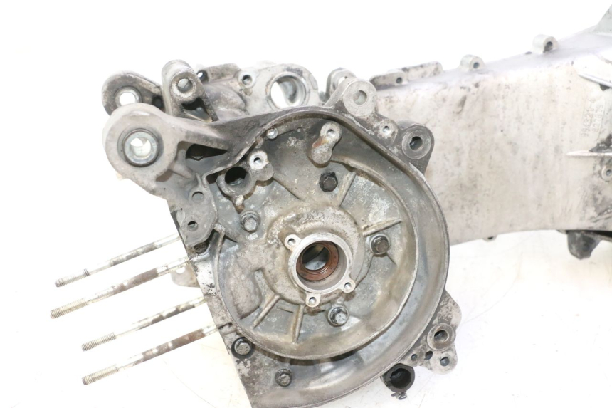 photo de ENGINE CRANKCASE PIAGGIO VESPA PRIMAVERA 2T 50 (2013 - 2018) - Zoom on usage condition