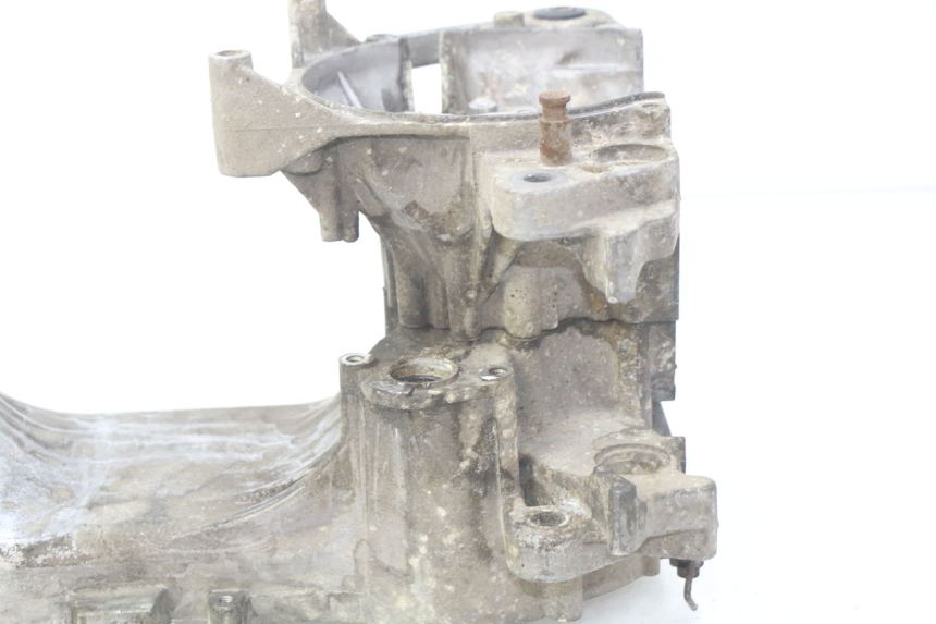 photo de ENGINE LOWER CASING PEUGEOT VIVACITY NEW 2T 50 (2008 - 2017) - Component detail