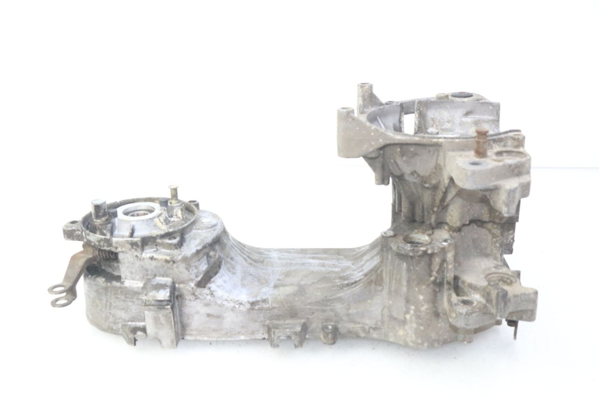 photo de ENGINE LOWER CASING PEUGEOT VIVACITY NEW 2T 50 (2008 - 2017) - Alternative perspective