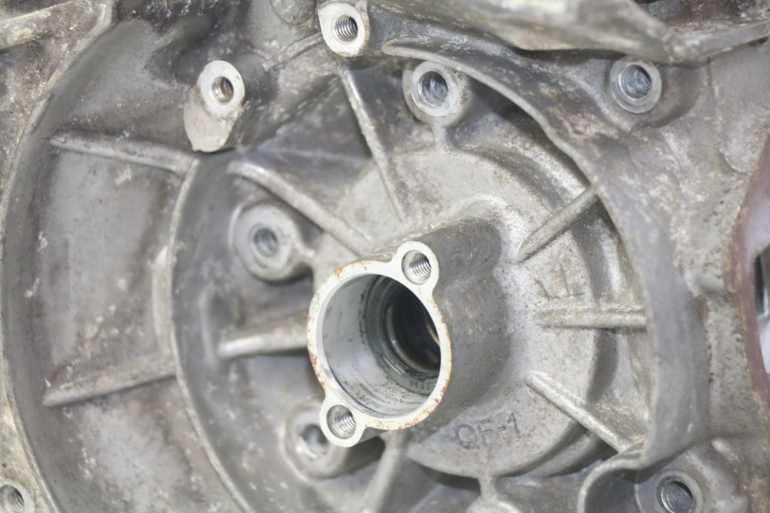 photo de ENGINE LOWER CASING PEUGEOT VIVACITY NEW 2T 50 (2008 - 2017) - Product overview