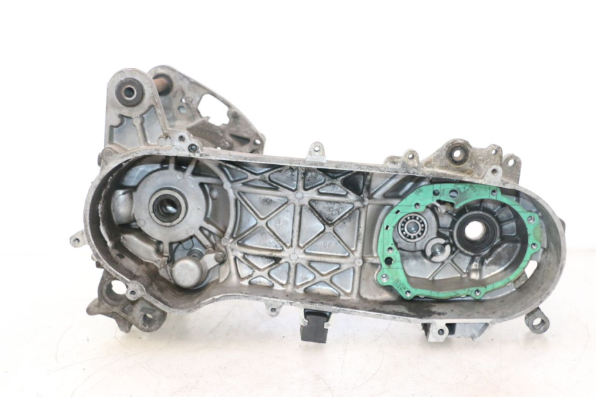 photo de ENGINE LOWER CASING PEUGEOT VIVACITY NEW 2T 50 (2008 - 2017) - Main view