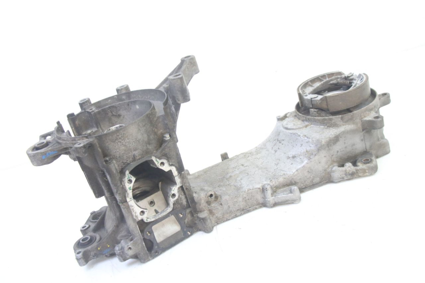 photo de ENGINE CRANKCASE PEUGEOT VIVACITY 50 (2004 - 2009) - Additional view of the item