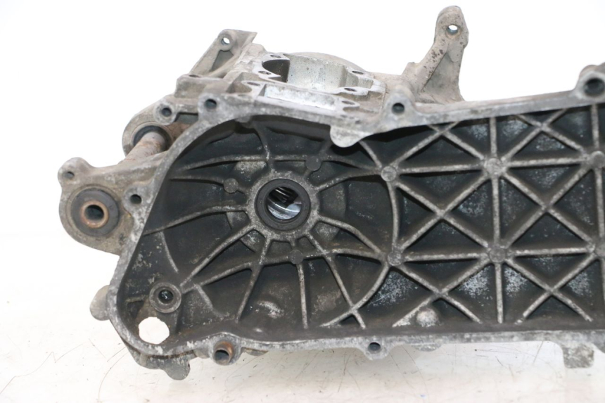 photo de ENGINE CRANKCASE PEUGEOT VIVACITY 50 (1998 - 2003) - Technical close-up