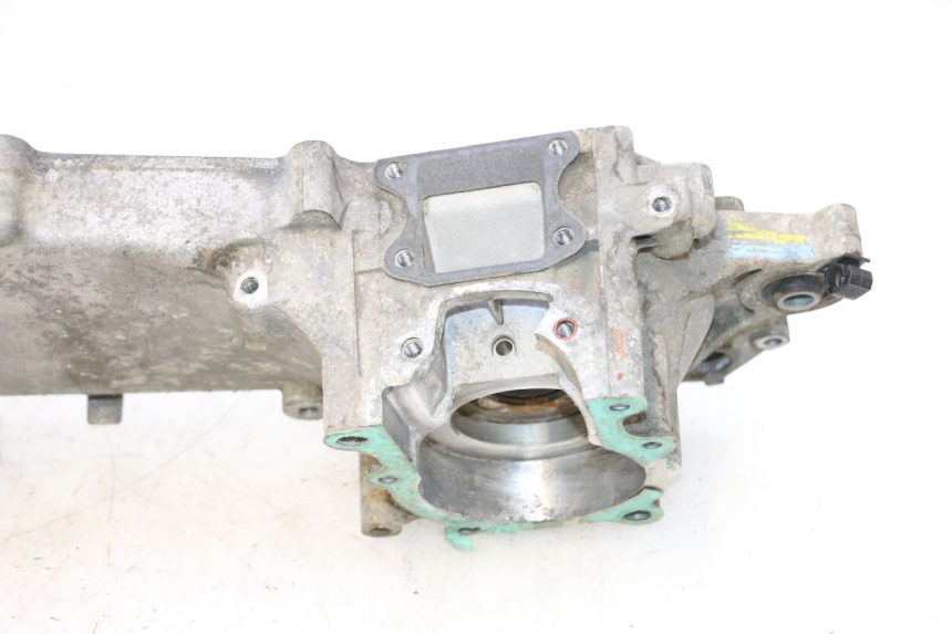 photo de ENGINE CRANKCASE PEUGEOT VIVACITY 50 (2004 - 2009) - Focus on structure