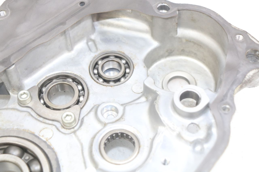 photo de ENGINE LOWER CASING DAELIM VJ ROADWIN FI 125 (2008 - 2017) - Detailed visual inspection