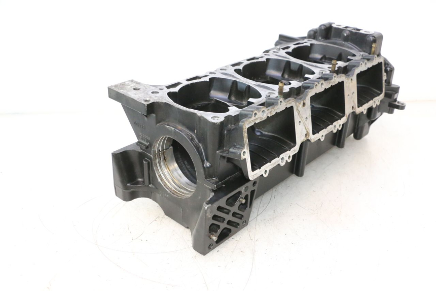 photo de ENGINE CRANKCASE YAMAHA WAVE RUNNER GP R 1200 (2000 - 2003) - Component detail