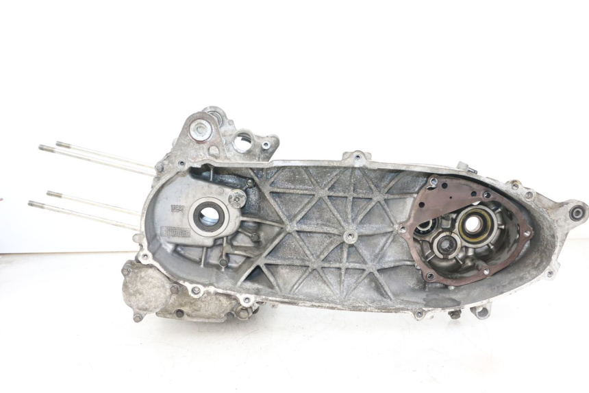 photo de ENGINE CRANKCASE YAMAHA X-MAX XMAX 125 (2010 - 2013) - Main view