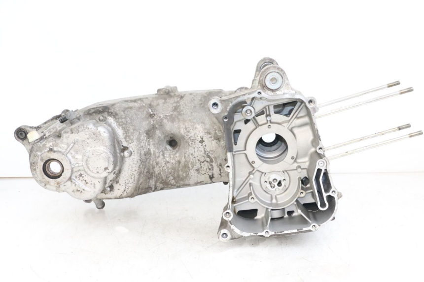 photo de ENGINE CRANKCASE YAMAHA X-MAX XMAX 125 (2010 - 2013) - Surface and material condition