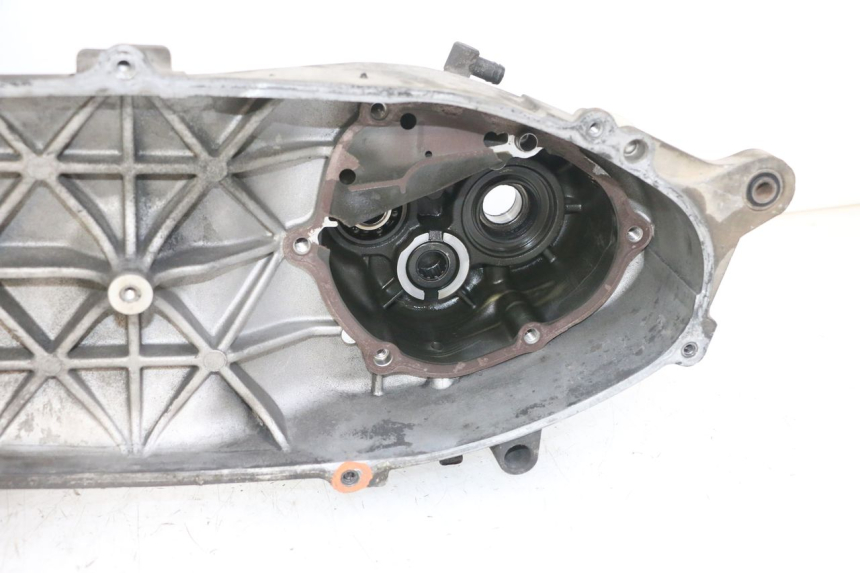 photo de BOTTOM ENGINE CASING YAMAHA XMAX X-MAX 125 (2006 - 2009) - Supplementary product photo