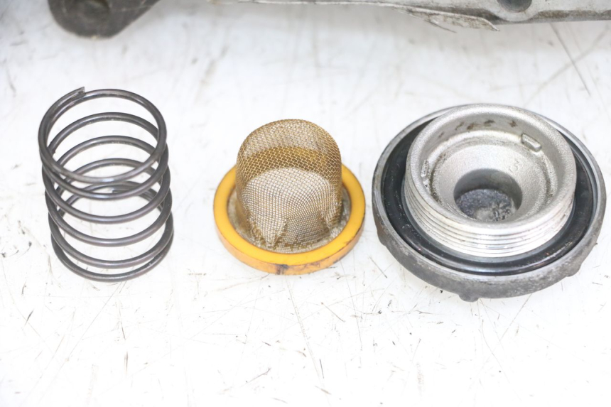 photo de BOTTOM ENGINE CASING YAMAHA XMAX X-MAX 125 (2006 - 2009) - Alternative perspective