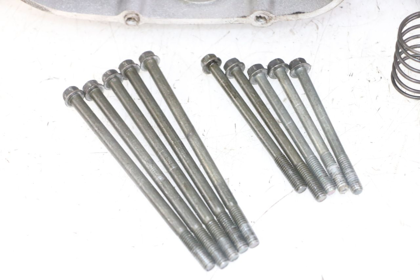 photo de BOTTOM ENGINE CASING YAMAHA XMAX X-MAX 125 (2006 - 2009) - Technical close-up