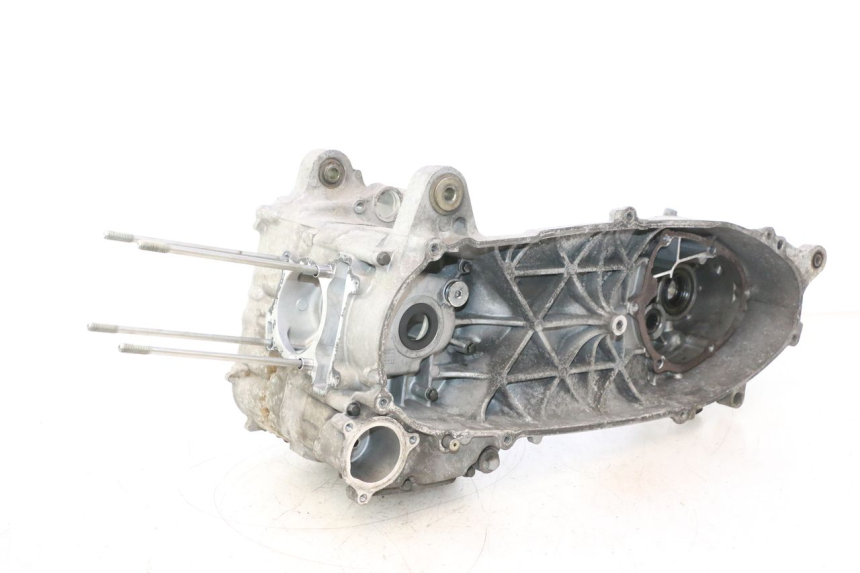 photo de BOTTOM ENGINE CASING YAMAHA XMAX X-MAX 125 (2006 - 2009) - Main view