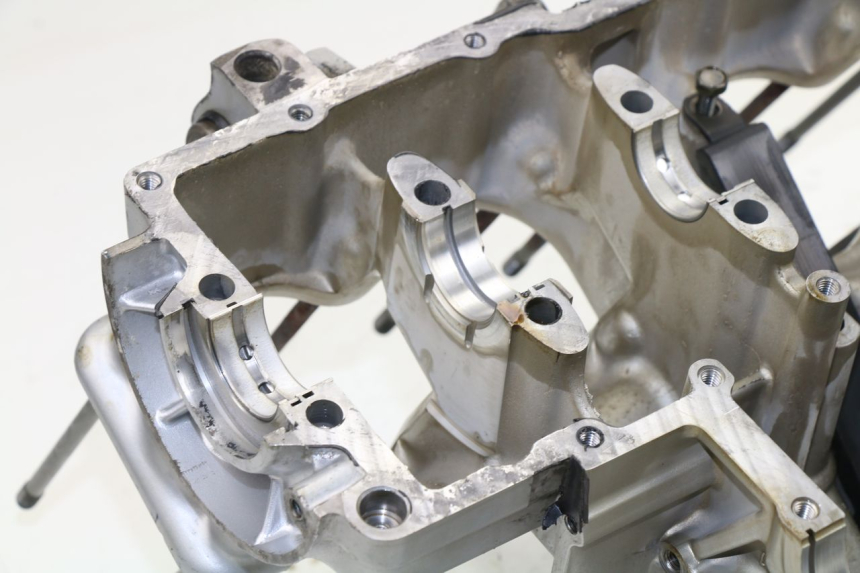 photo de ENGINE CRANKCASE YAMAHA XJS DIVERSION 600 (1997 - 1999) - Detailed visual inspection
