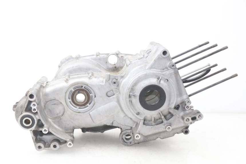 photo de ENGINE CRANKCASE YAMAHA XP T-MAX TMAX 500 (2008 - 2012) - High-resolution close-up