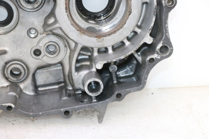 photo de ENGINE CRANKCASE SMC XROAD 150 - Main view