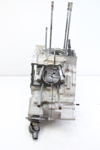 photo de ENGINE LOWER CASING YAMAHA XV VIRAGO 750 (1984 - 1998) - Alternative perspective