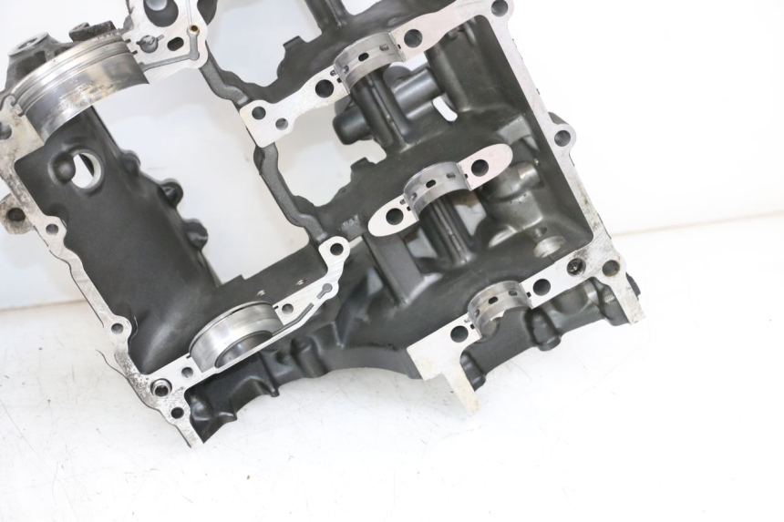 photo de ENGINE CRANKCASE YAMAHA FZ1 FAZER 1000 (2007 - 2009) - Main view