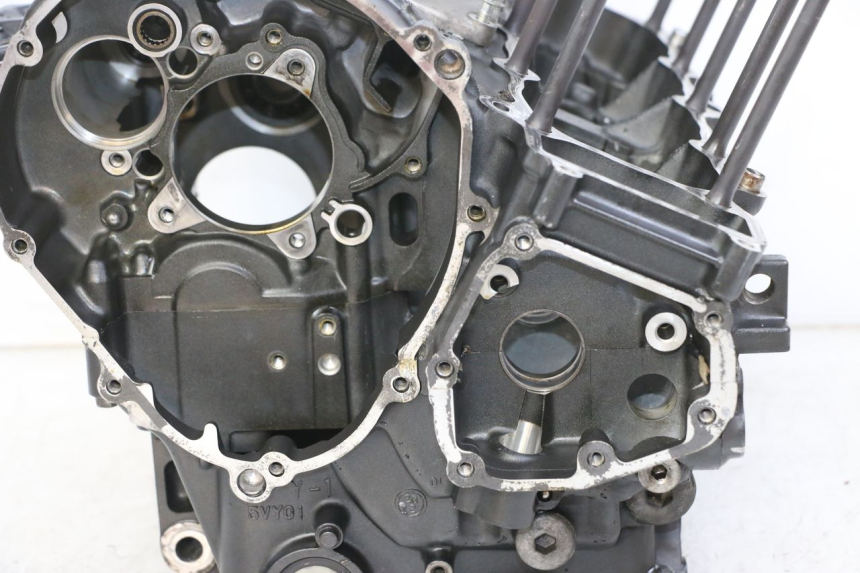 photo de ENGINE CRANKCASE YAMAHA FZ1 FAZER 1000 (2007 - 2009) - Product overview