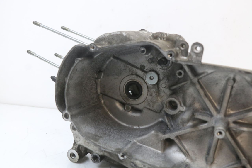 photo de ENGINE LOWER CASING YAMAHA YP MAJESTY 125 (2002 - 2006) - Checked used part