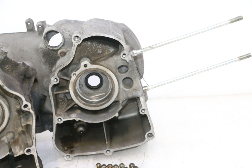 photo de ENGINE CRANKCASE YAMAHA YP MAJESTY 125 (1998 - 2001) - Spare part profile view