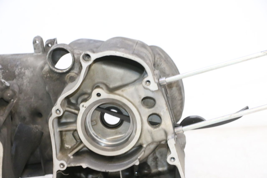 photo de ENGINE CRANKCASE YAMAHA YP MAJESTY 125 (2007 - 2010) - Main view