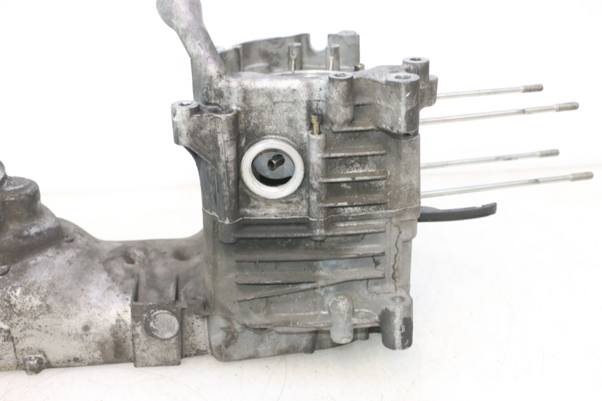photo de ENGINE CRANKCASE YAMAHA YP MAJESTY 125 (2007 - 2010) - Technical close-up