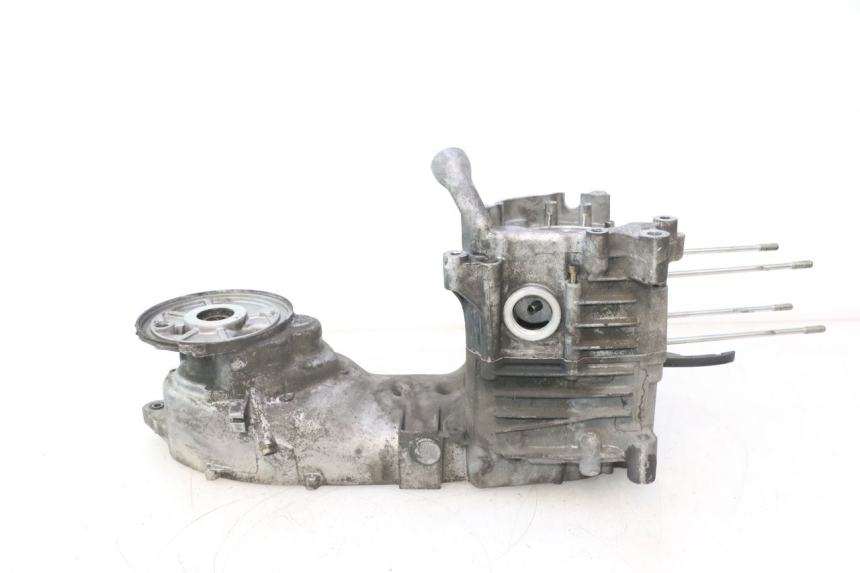 photo de ENGINE CRANKCASE YAMAHA YP MAJESTY 125 (2007 - 2010) - Fixing points details